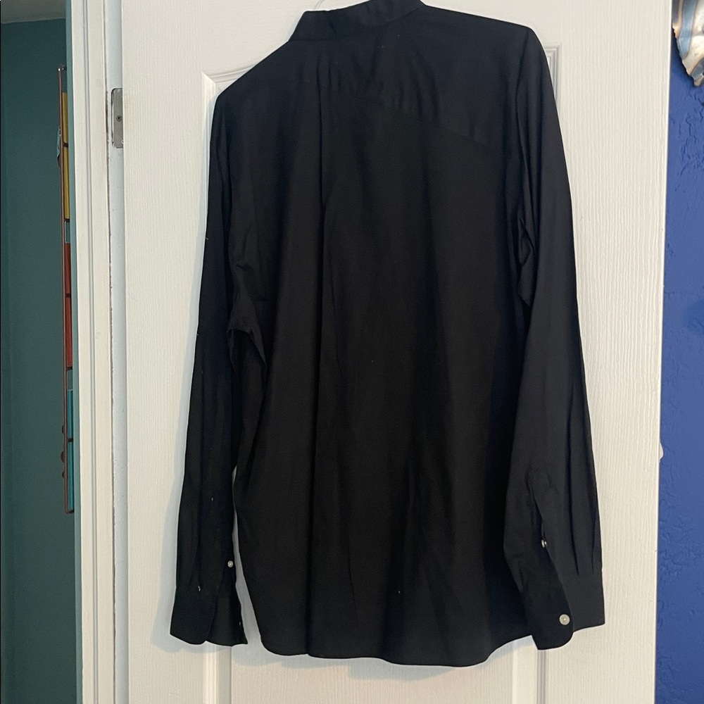 Volcom Men's Black Casual Button Down Shirt - Picture 3 of 3